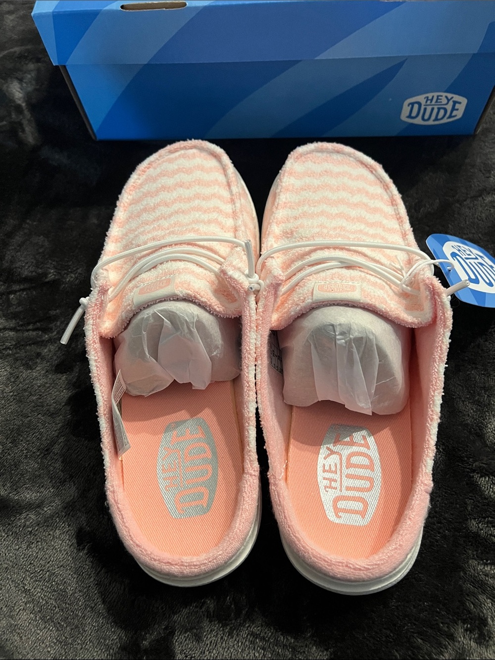 NWT Hey Dude Pink & White Slip Ons - Picture 5 of 6